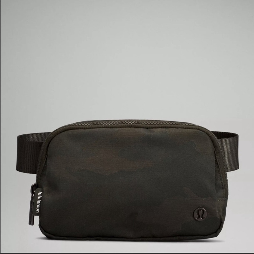 NWT Lululemon Everywhere Belt Bag Heritage Camo